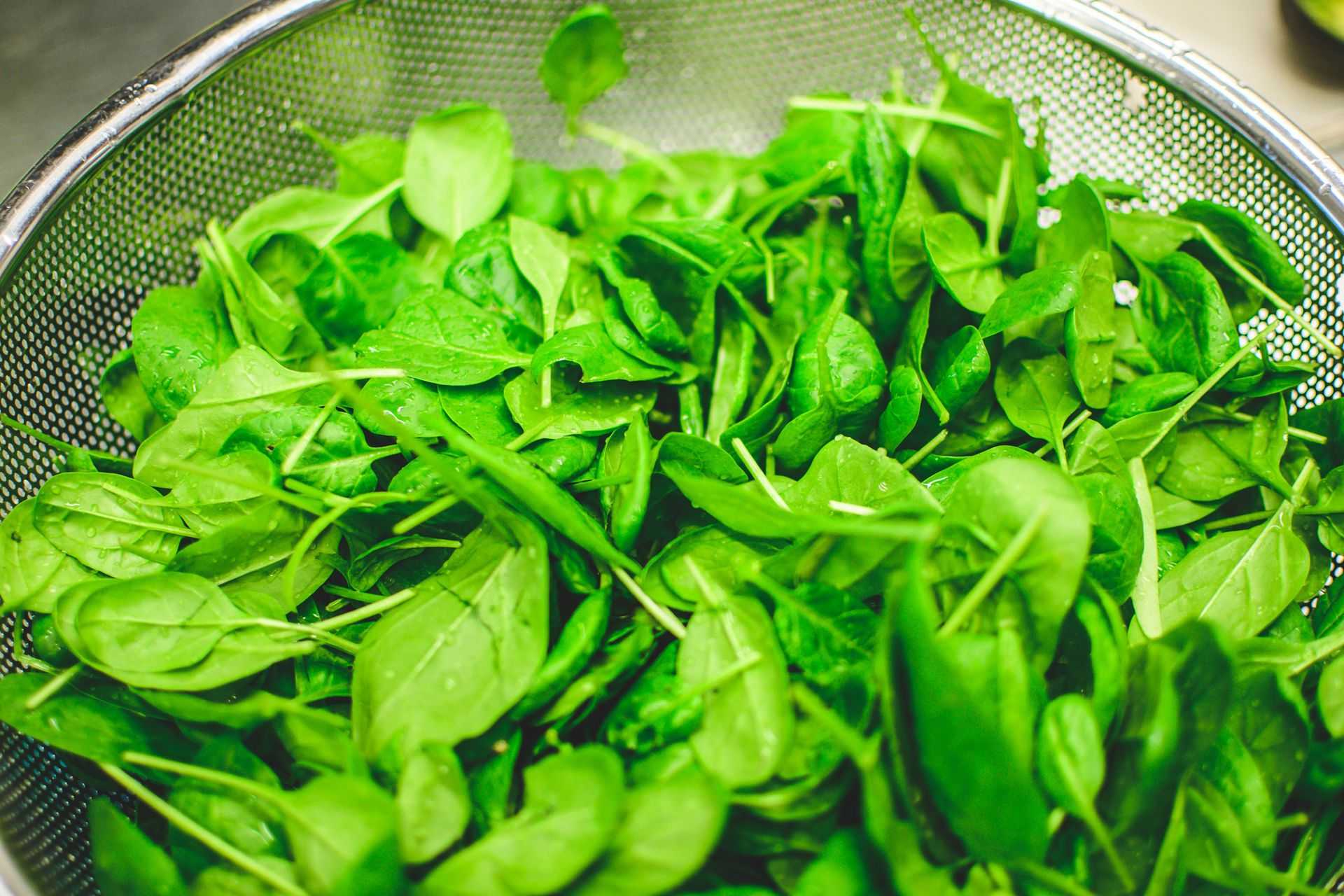 Is Spinach Keto? The Good and Bad of Spinach on Keto